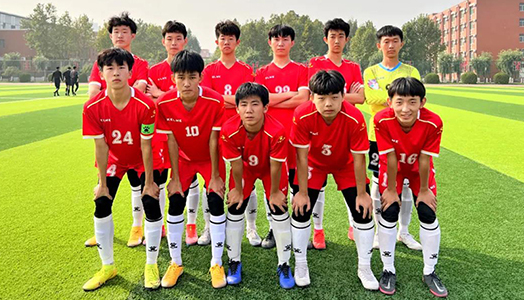 济南市深泉外国语学校足球队取得两连胜